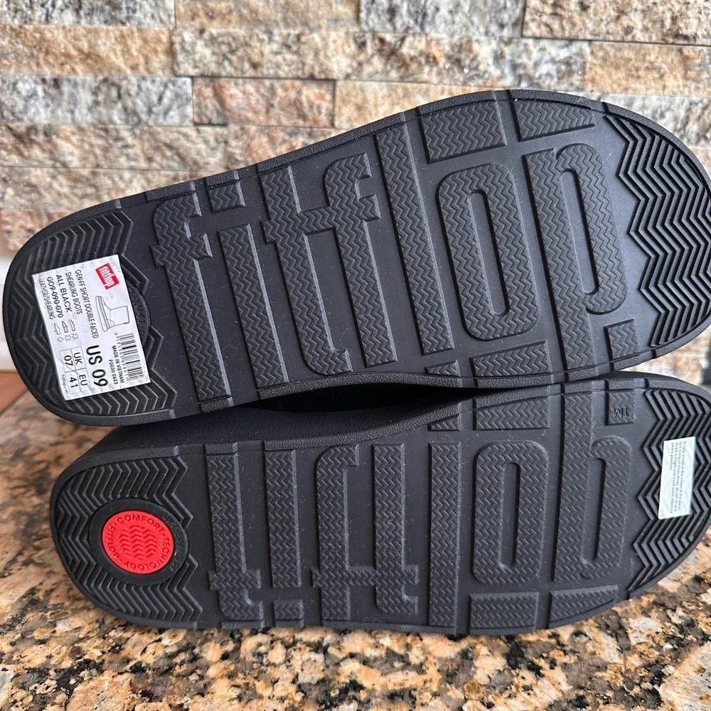 NEW FITFLOP women's gen-ff mini double-faced shearling boots in all black